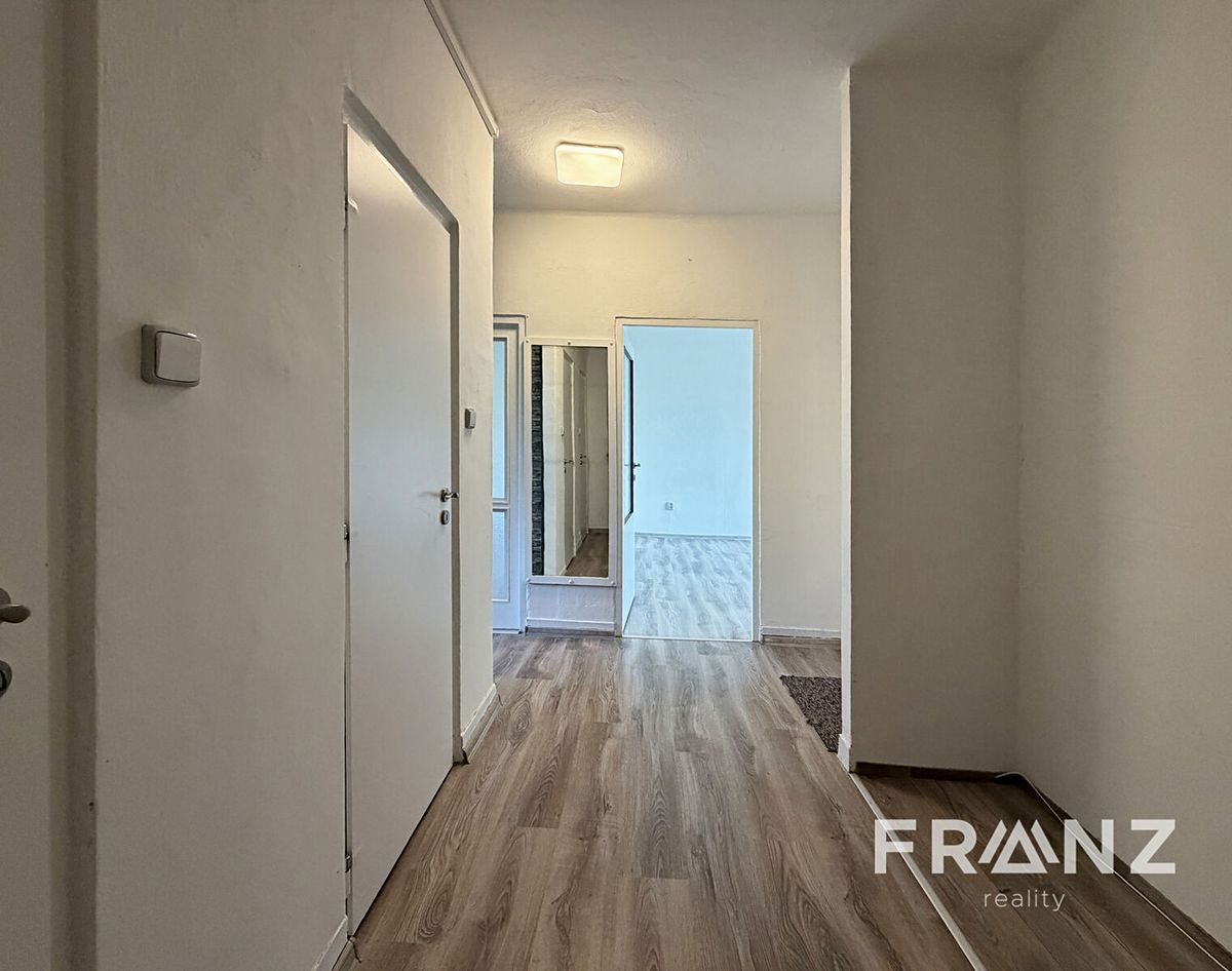 Pronájem bytu 3+1 74 m² – fotografie 3