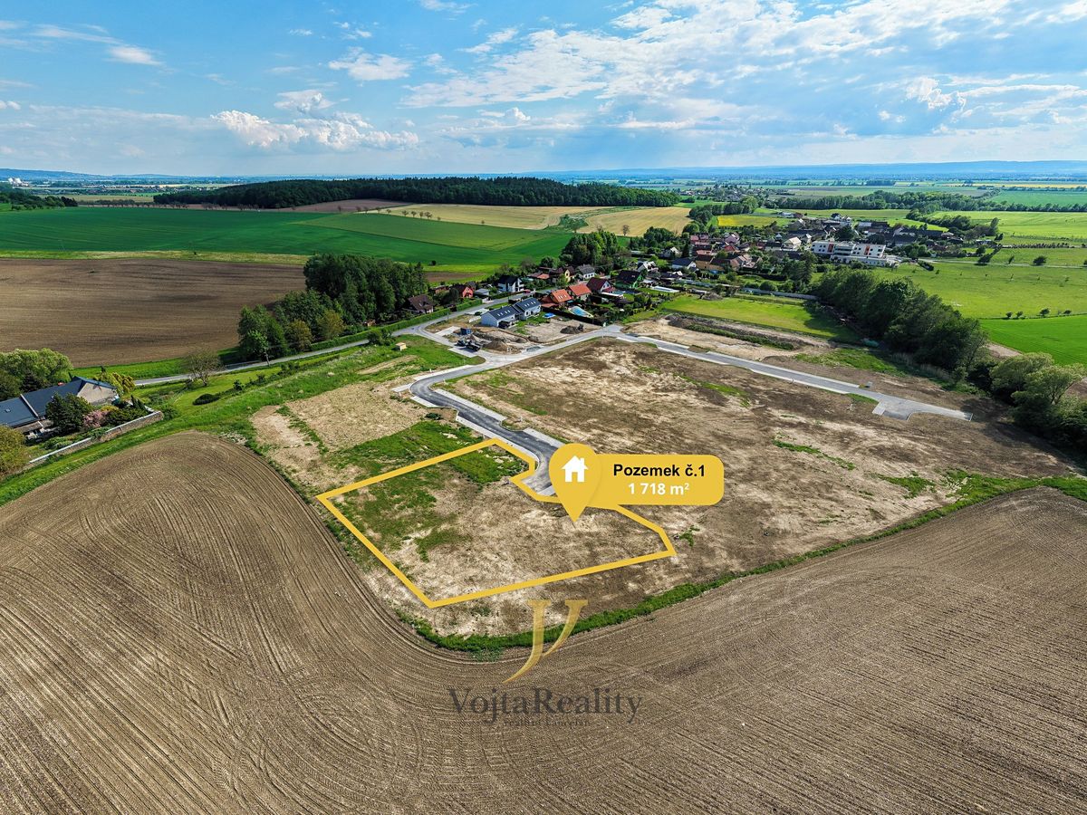 Prodej stavebního pozemku 1718 m² – fotografie 2