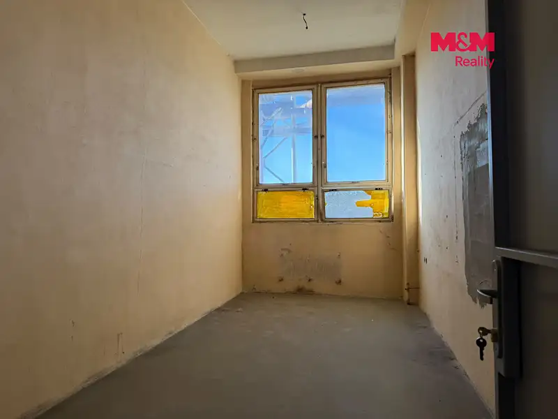 Pronájem skladového prostoru 996 m², Buštěhrad – náhled fotky 3