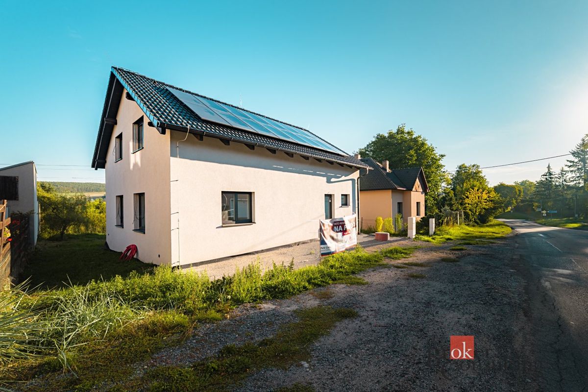 Prodej rodinného domu 146 m², pozemek 444 m², Starý Plzenec – fotka 1 z 3