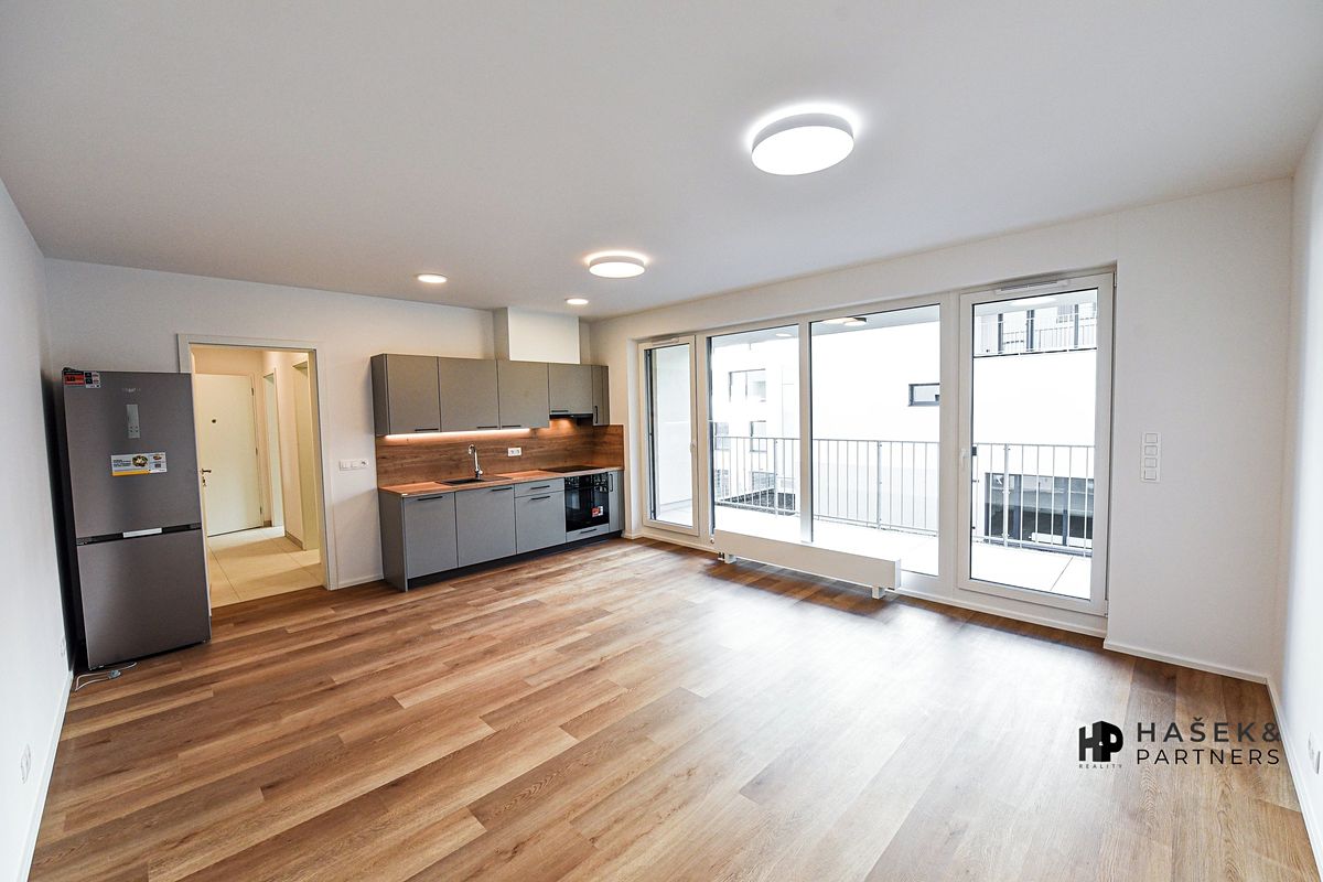 Pronájem bytu 2+kk 69 m² – fotografie 3