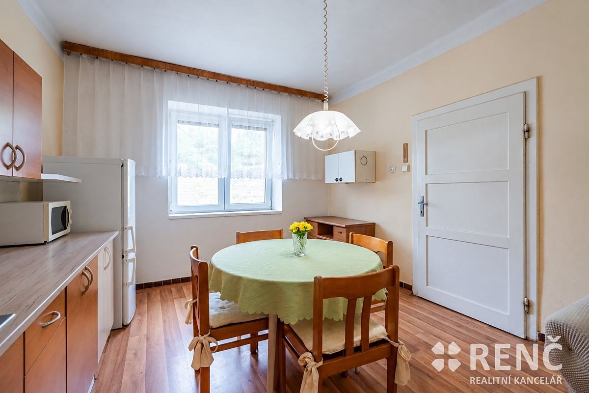 Prodej rodinného domu 75 m², pozemek 160 m² – fotografie 3
