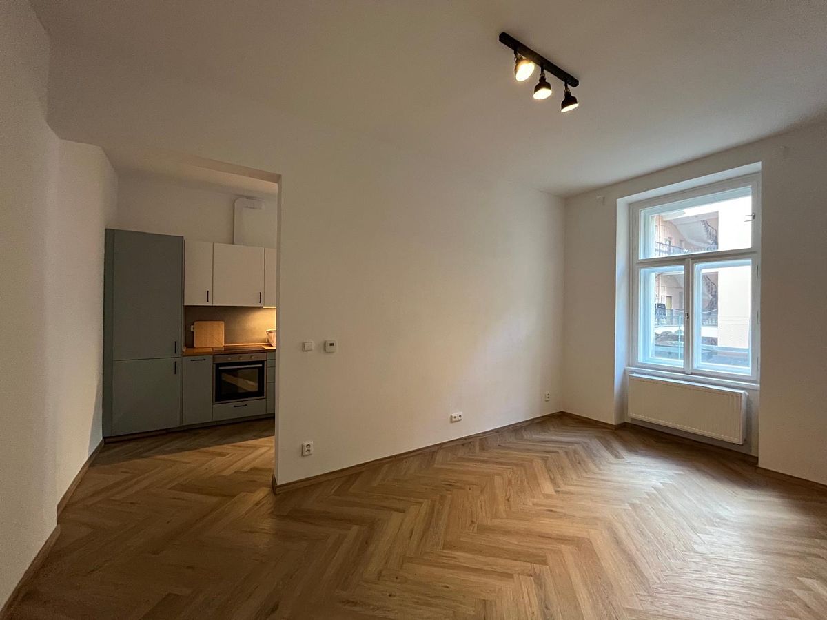 Pronájem kanceláře 60 m² – fotografie 5