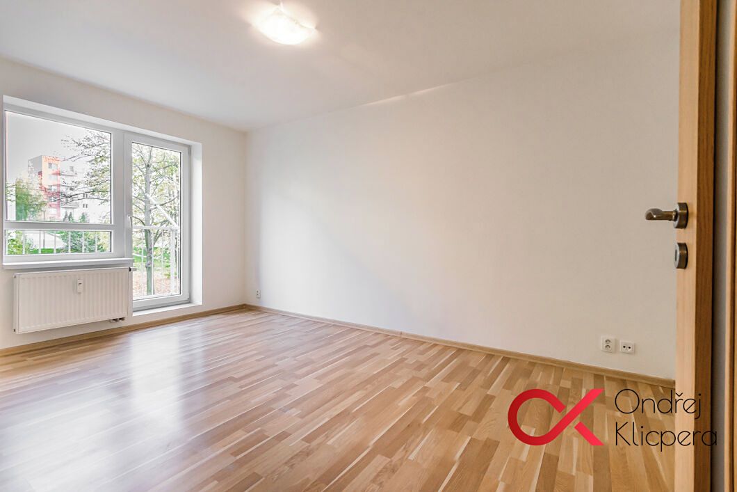 Pronájem bytu 2+1 43 m² – fotografie 4