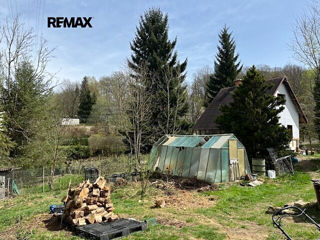 Prodej stavebního pozemku 901 m² – fotografie 2