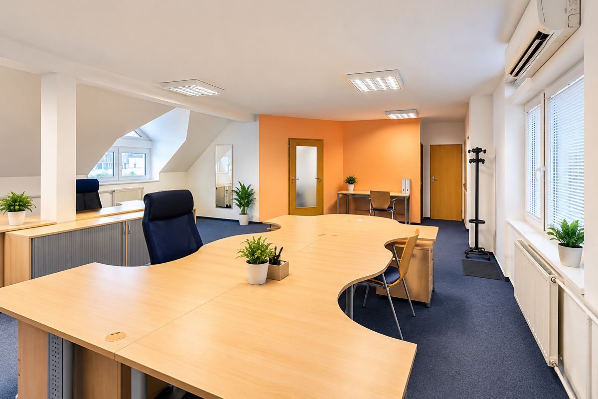 Pronájem kanceláře 75 m² – fotografie 3