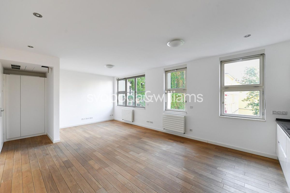 Pronájem bytu 2+kk 61 m²