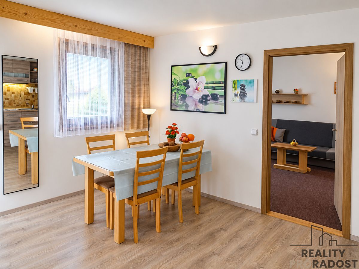 Pronájem bytu 2+kk 64 m² – fotografie 5