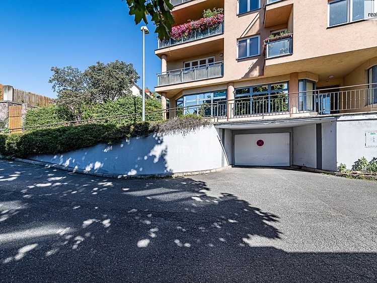Pronájem bytu 1+kk, 48 m² (18 z 21)