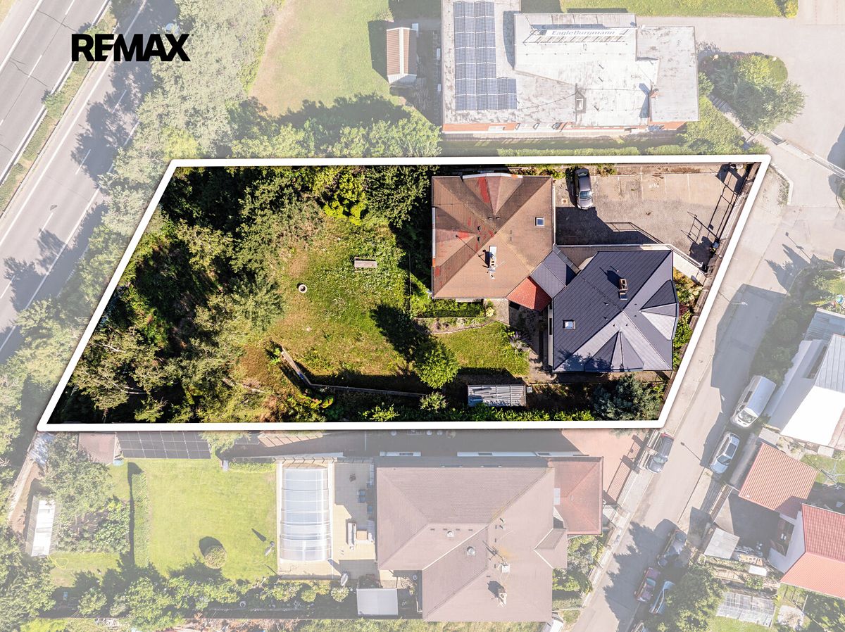 Prodej kanceláře 253 m² – fotografie 2