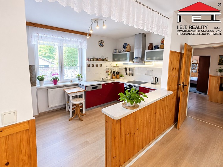 Prodej domu, 250 m² (8 z 23)