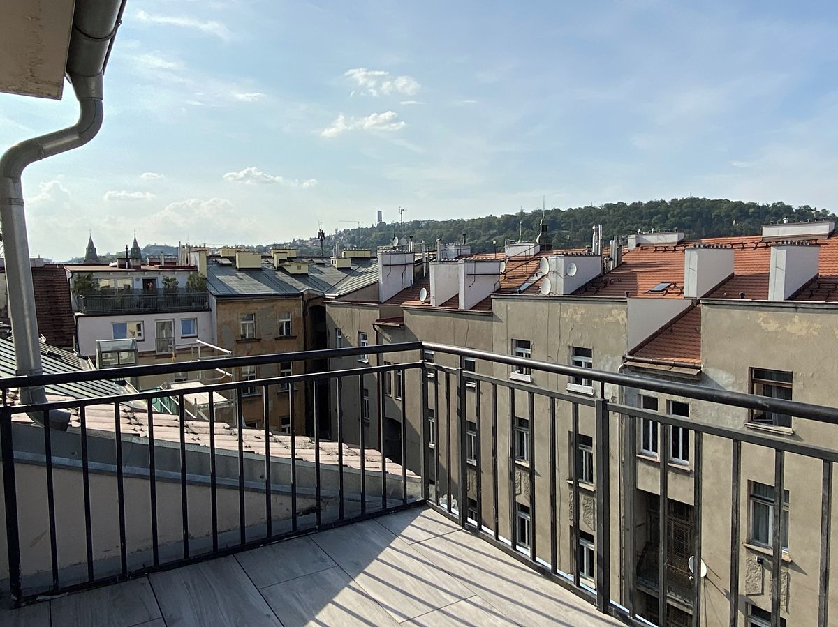 Pronájem bytu 2+kk 64 m² – fotografie 3