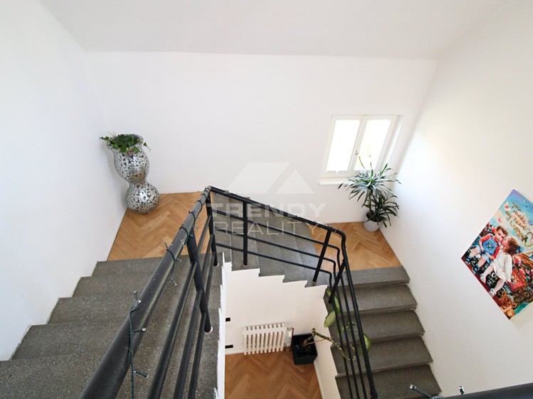 Prodej domu, 306 m² (27 z 32)