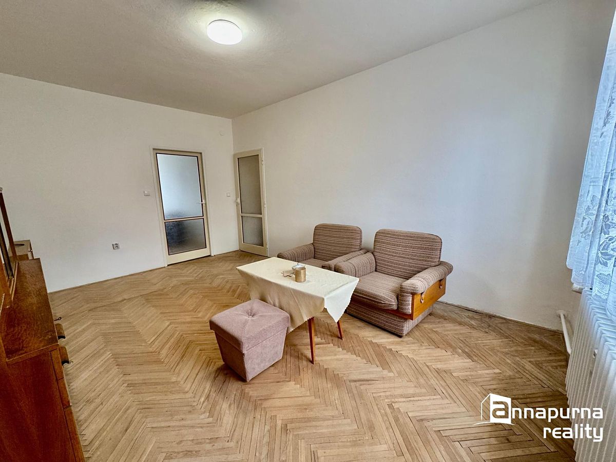 Pronájem bytu 2+1 50 m² – fotografie 2