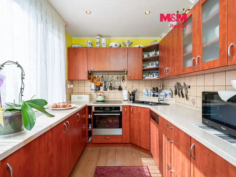 Prodej bytu 2+1 62 m², Teplice – náhled fotky 1
