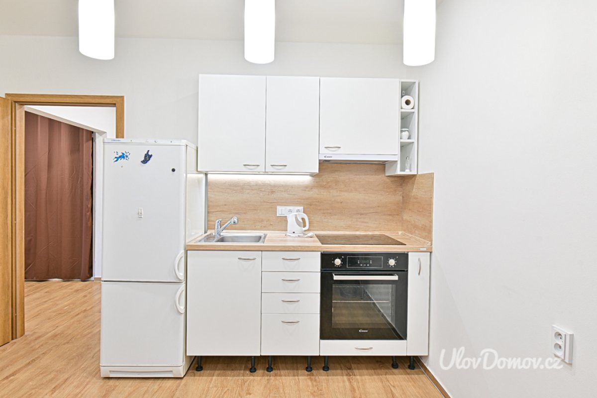 Pronájem bytu 2+kk 45 m²
