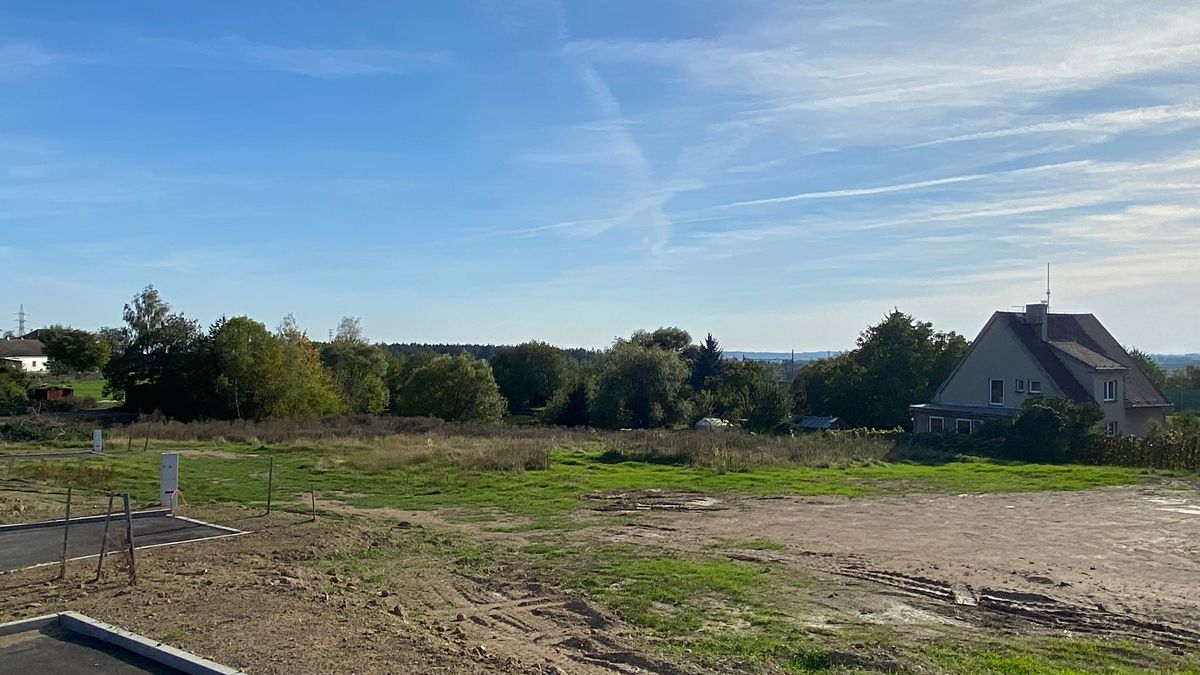 Prodej stavebního pozemku 969 m² – fotografie 4