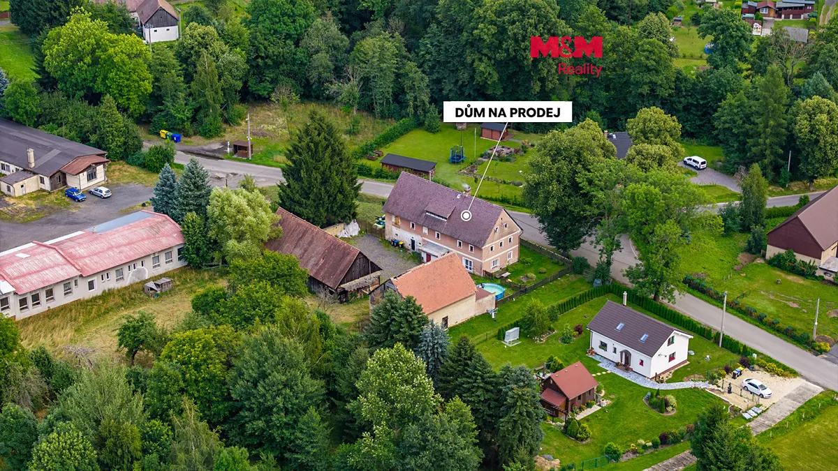 Prodej rodinného domu 227 m², pozemek 4167 m²
