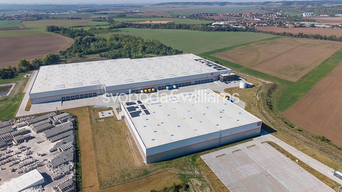 Pronájem výrobní haly, prostoru 11600 m² – fotografie 4