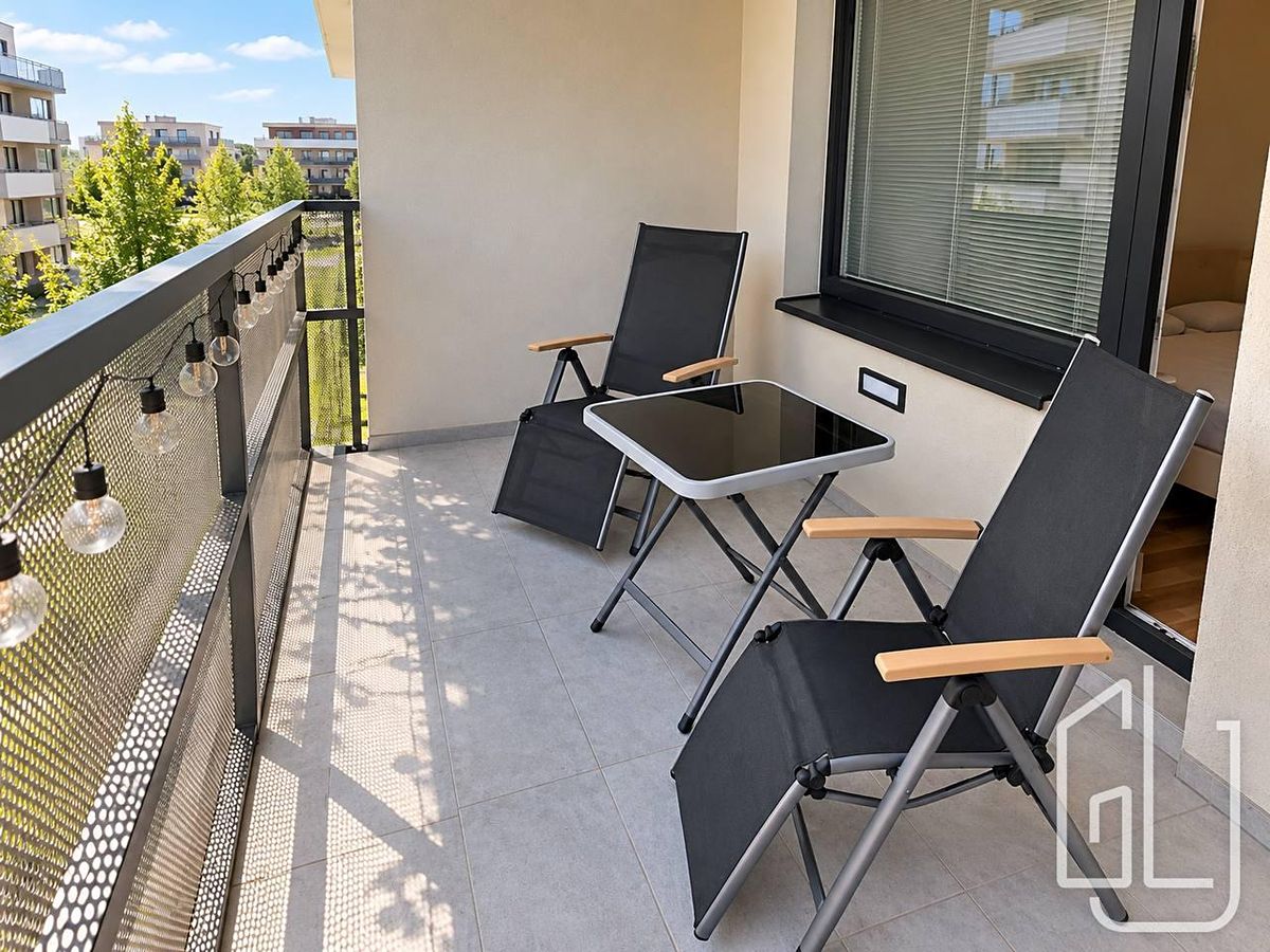 Pronájem bytu 1+kk 52 m² – fotografie 3