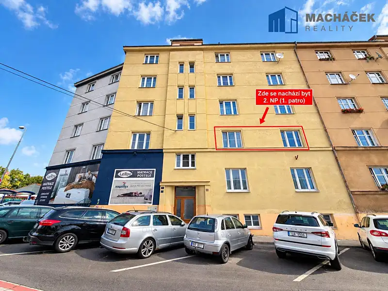 Prodej bytu 3+1 76 m², Teplice – náhled fotky 1