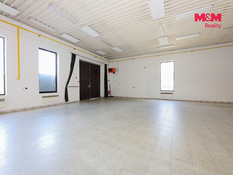 Комерційне приміщення в оренду, 607 м² (10 з 10)