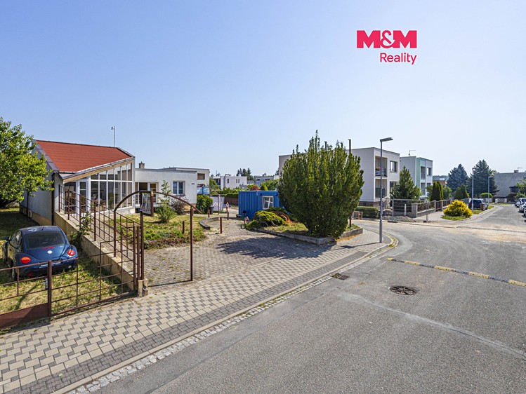 Комерційне приміщення на продаж, 330 м² (1 з 30)