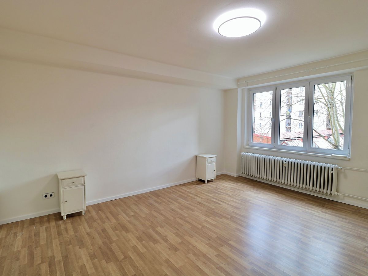 Pronájem bytu 2+1 73 m² – fotografie 3