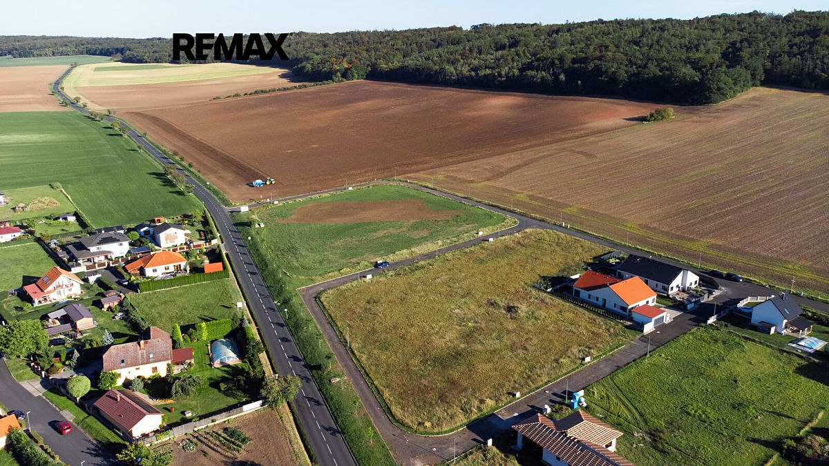 Prodej stavebního pozemku 857 m² – fotografie 5