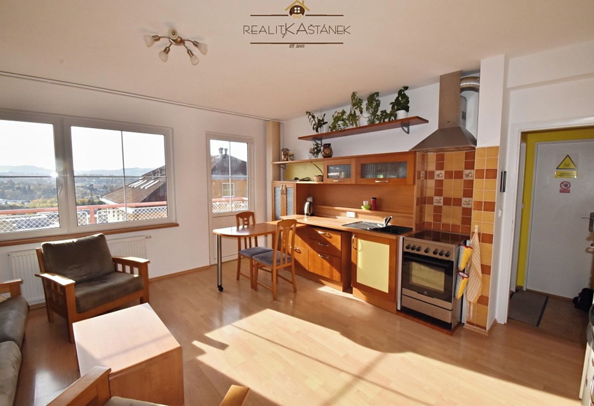 Pronájem bytu 2+kk 61 m² – fotografie 2