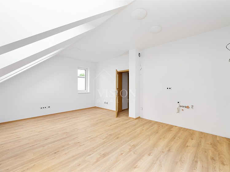 Комерційне приміщення на продаж, 322 м² (17 з 50)