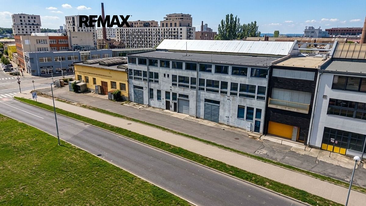 Pronájem skladového prostoru 1263 m²