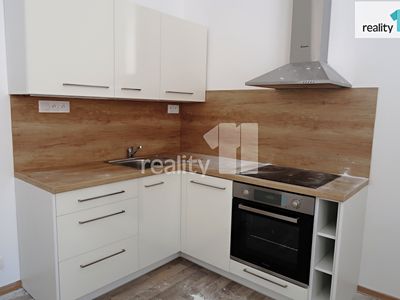 Pronájem bytu 1+kk 32 m²
