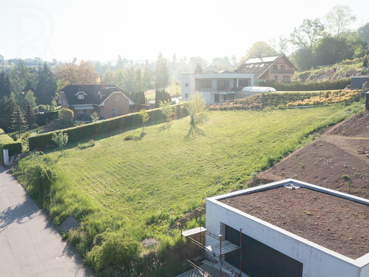 Prodej stavebního pozemku 1017 m² – fotografie 3