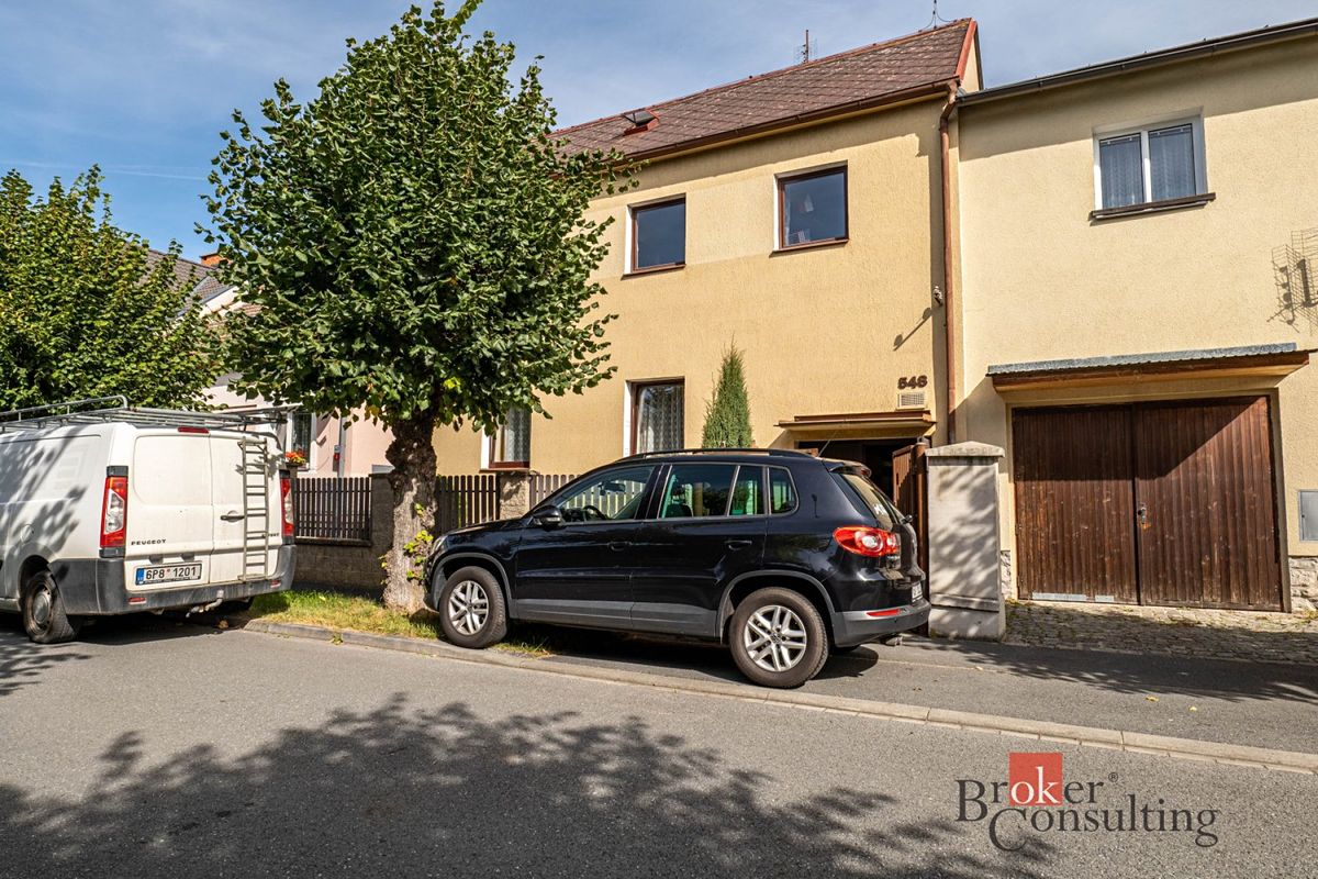 Prodej rodinného domu 273 m², pozemek 499 m², Sušice – fotka 1 z 3