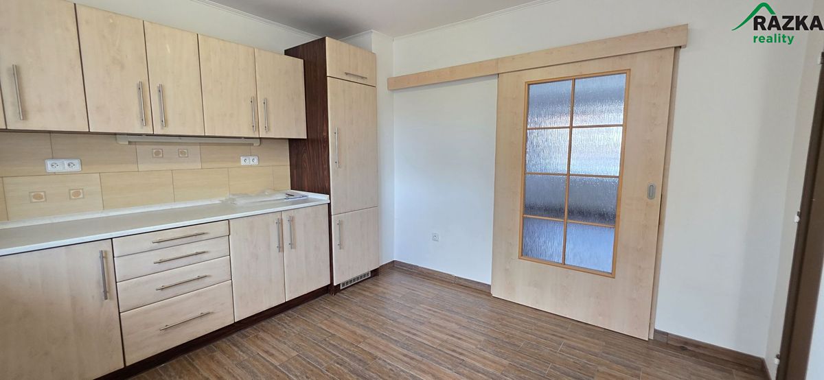 Prodej rodinného domu 120 m², pozemek 159 m² – fotografie 4