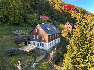 Prodej rodinného domu 146 m², pozemek 746 m²