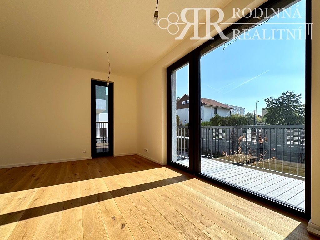 Pronájem bytu 3+kk 75 m² – fotografie 3