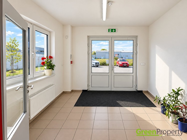 Комерційне приміщення в оренду, 2 500 м² (10 з 13)