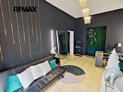 Pronájem obchodního prostoru 56 m²