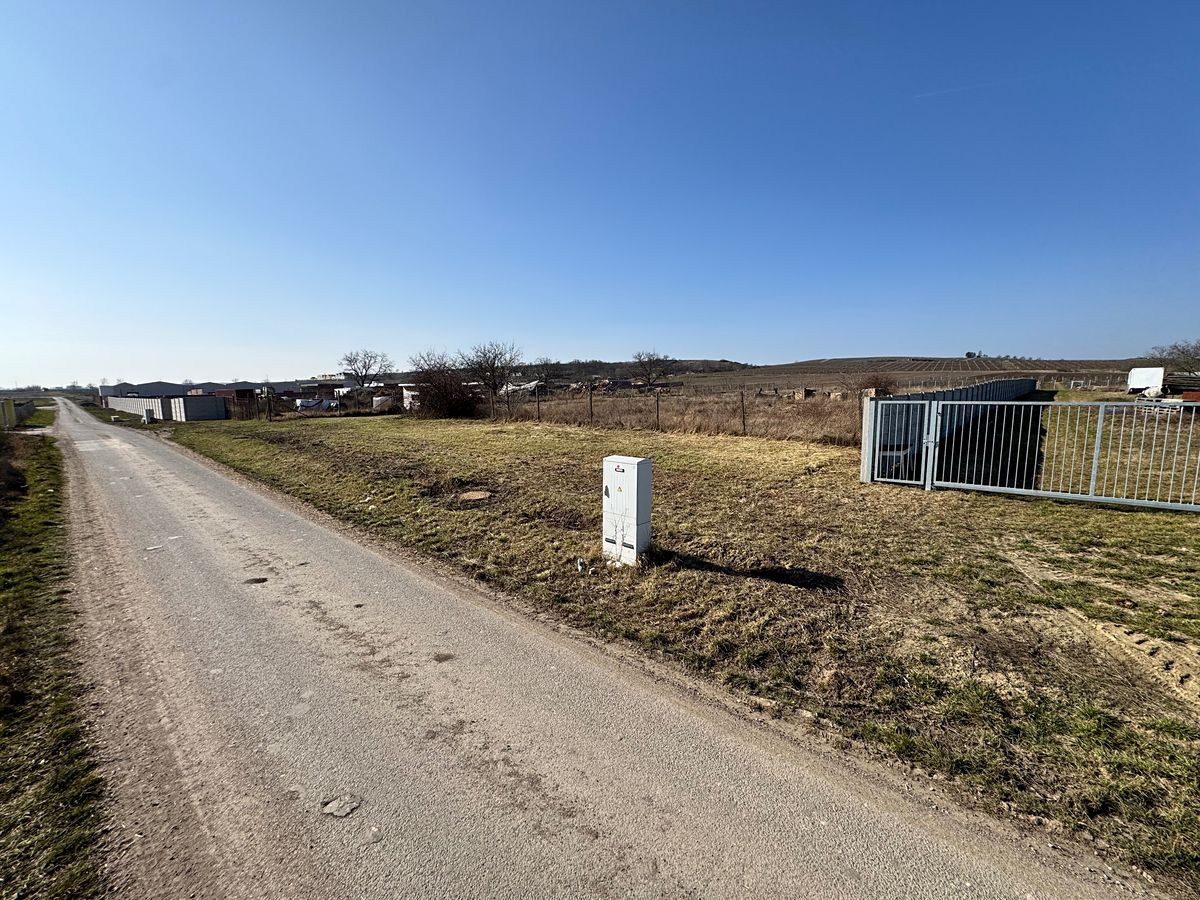 Prodej stavebního pozemku 5089 m² – fotografie 4