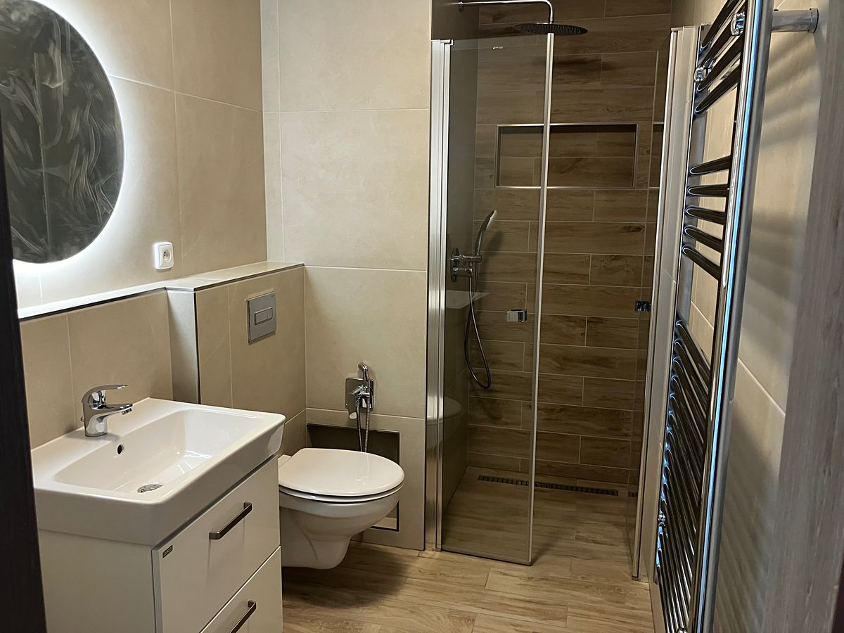 Pronájem bytu 2+kk 56 m² – fotografie 3