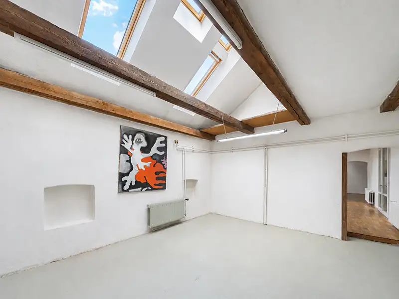 Prodej bytu 6 pokojů a více 143 m², Praha – náhled fotky 2