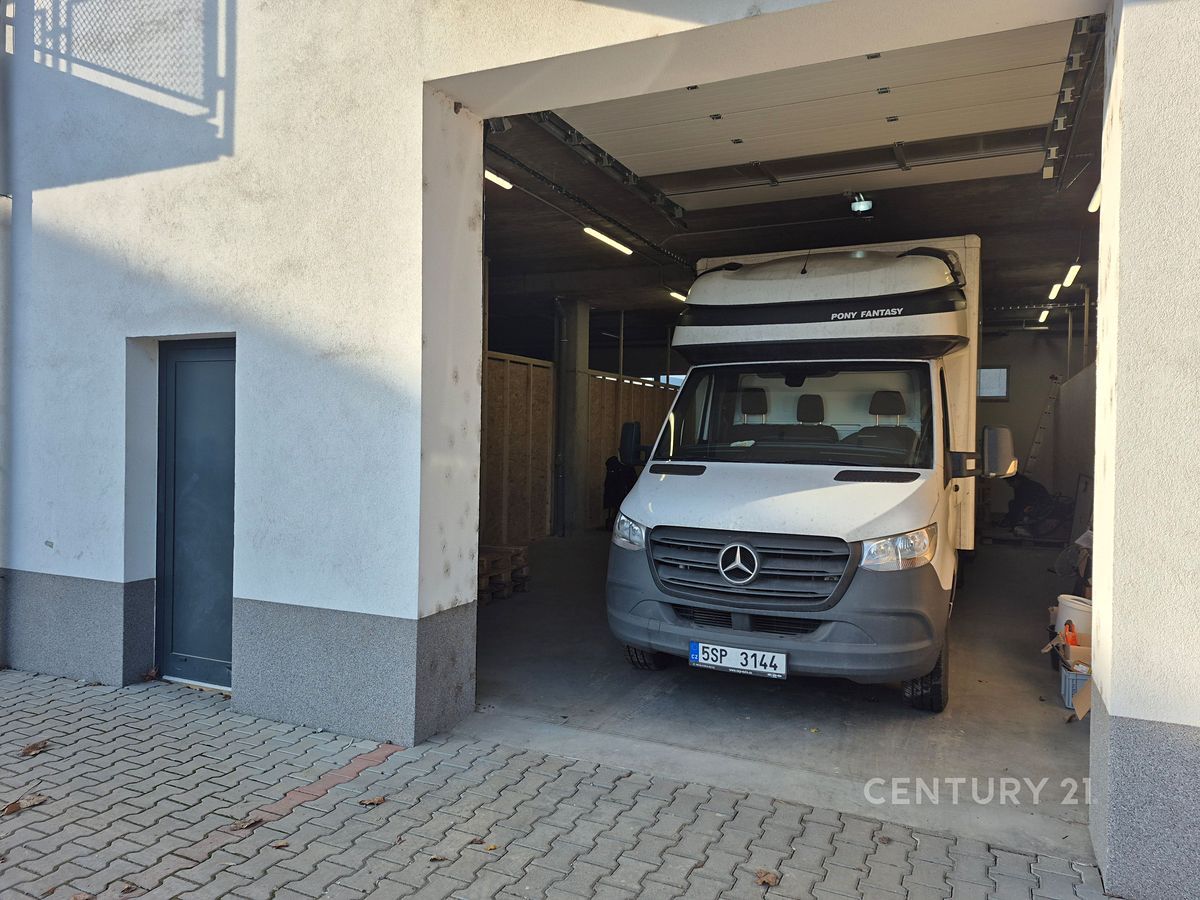 Pronájem skladového prostoru 102 m² – fotografie 5
