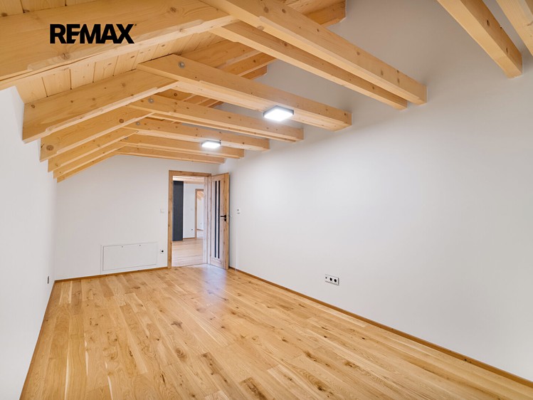Будинок на продаж, 206 м² (23 з 35)