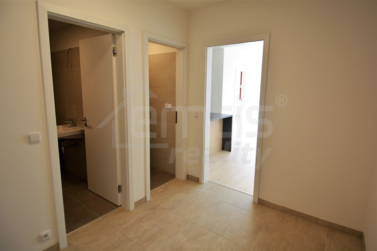 Pronájem bytu 2+kk 60 m² – fotografie 5