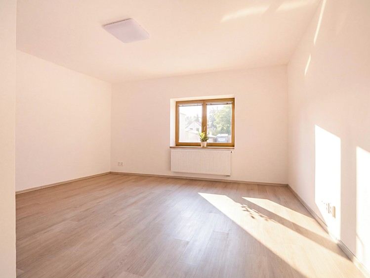 Pronájem bytu 2+kk, 59 m² (6 z 29)