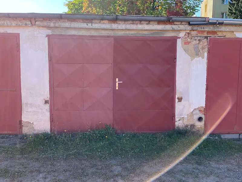 Prodej garáže 18 m², Pelhřimov – náhled fotky 1