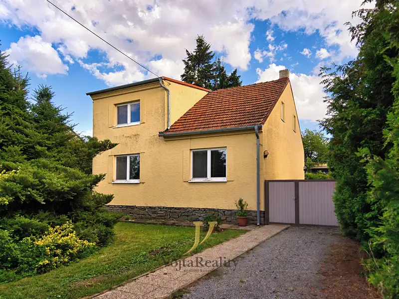 Prodej rodinného domu 160 m², pozemek 1494 m², Cholina – náhled fotky 2