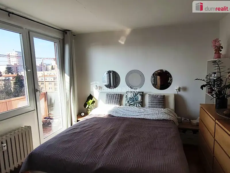 Prodej bytu 3+1 73 m², Praha – náhled fotky 3